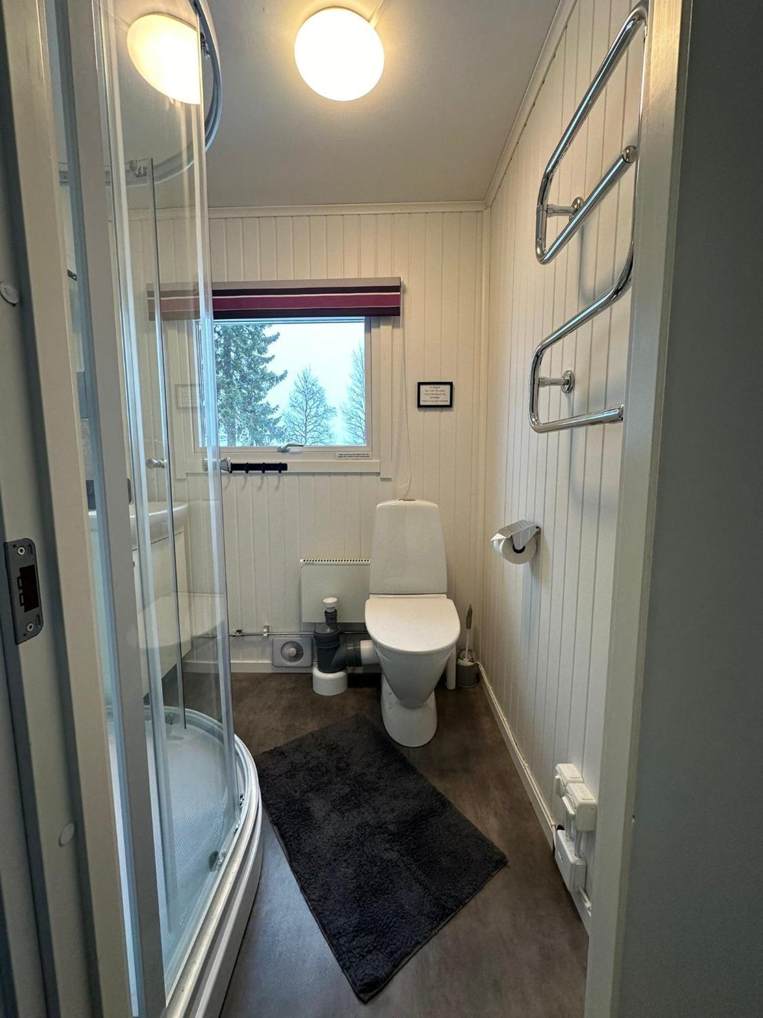 Camp Caroli Family House Villa Jukkasjärvi Kültér fotó