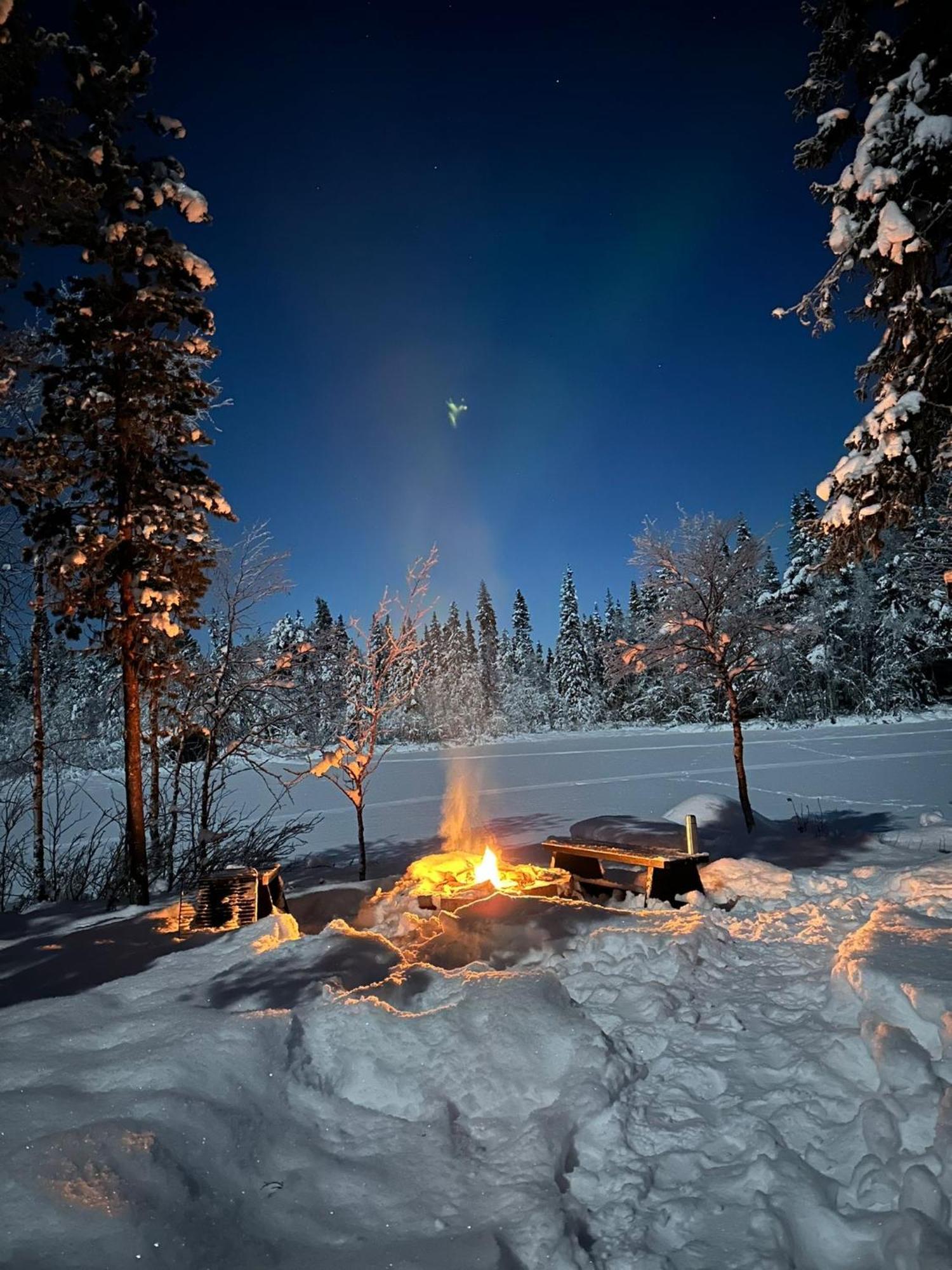 Camp Caroli Family House Villa Jukkasjärvi Kültér fotó